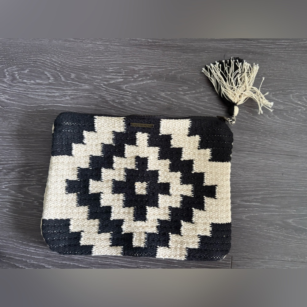 O'Neill Black and Cream Textured Clutch
